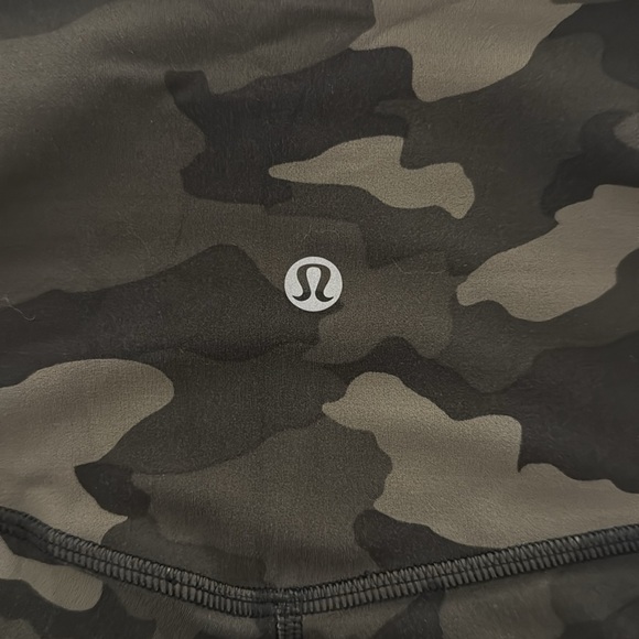 Lululemon Camo print leggings - Picture 2 of 2